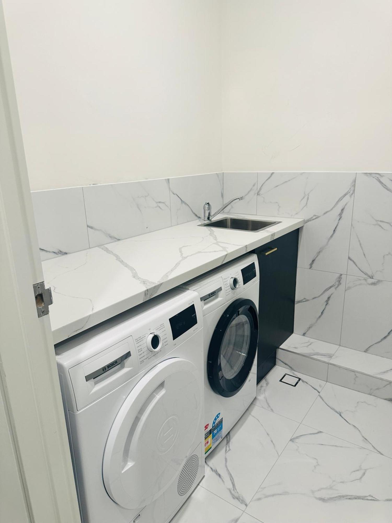 Exodus Dandenong Apartment Hotel Luaran gambar